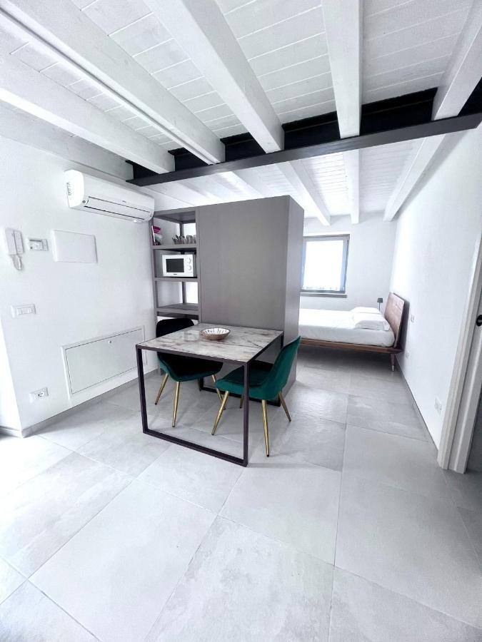 Absentia 1763 Garda Boutique Home - Lake Front Brenzone Extérieur photo