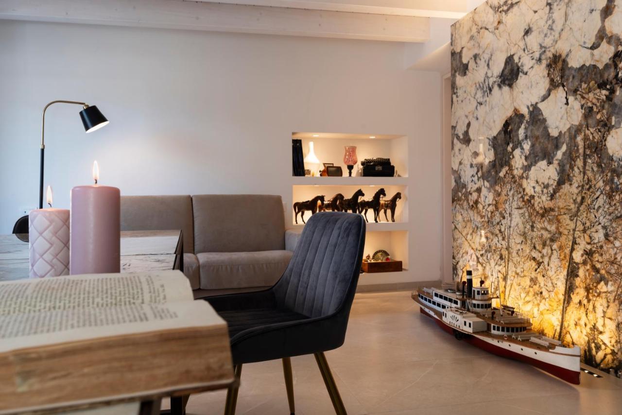 Absentia 1763 Garda Boutique Home - Lake Front Brenzone Extérieur photo